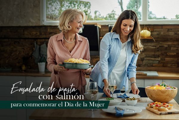 Ensalada de pasta con salmón para conmemorar el Día de la Mujer
